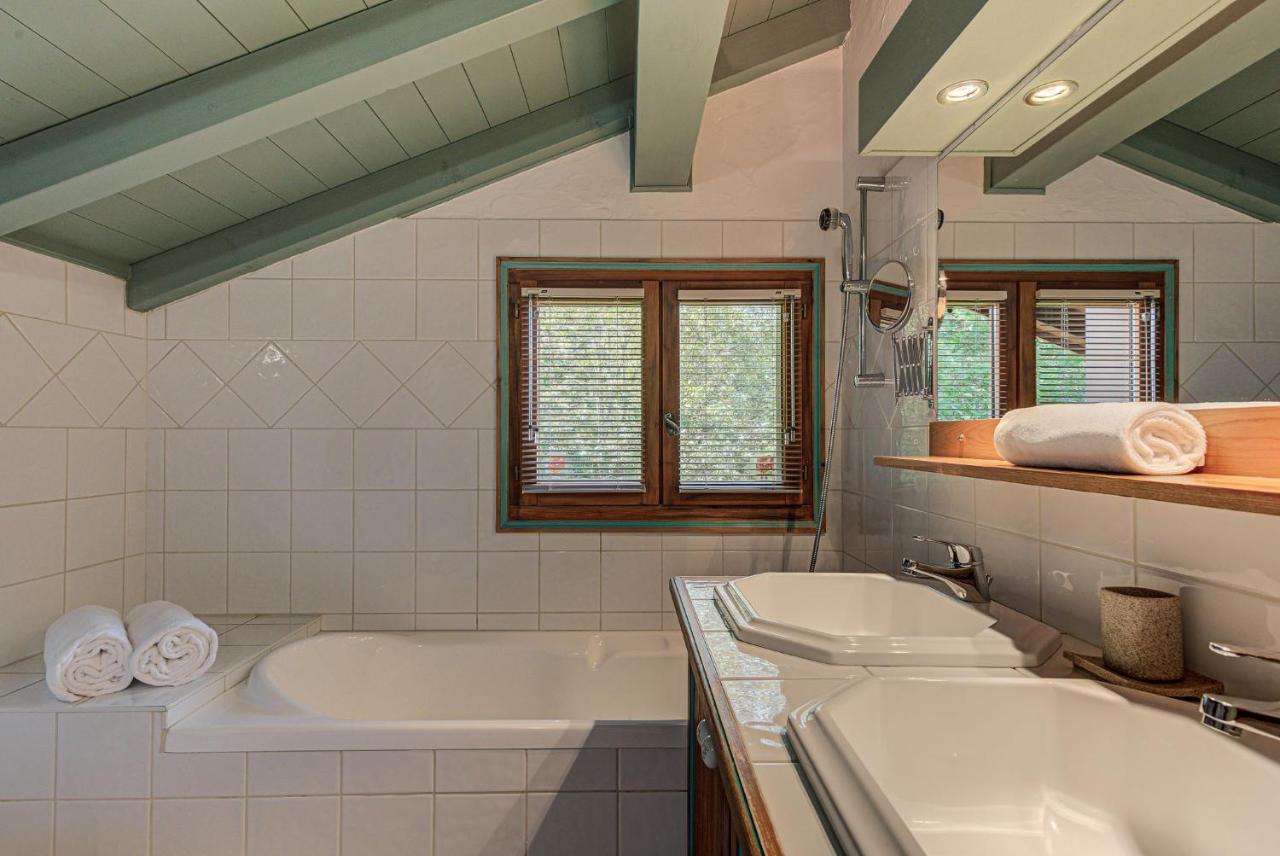 Chalet Blackbushe - Traditional Chalet - Alpes Travel - Sleeps 4-6 莱苏什 外观 照片