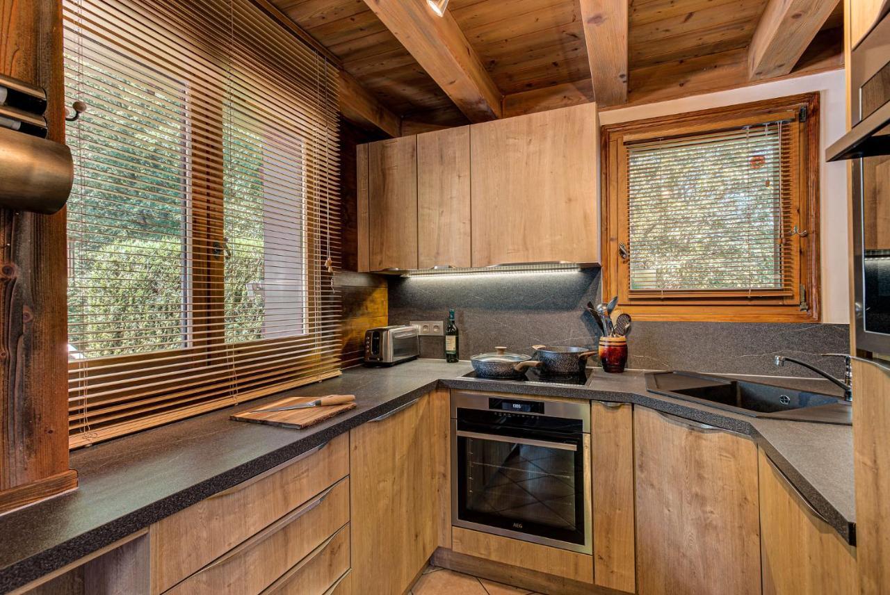 Chalet Blackbushe - Traditional Chalet - Alpes Travel - Sleeps 4-6 莱苏什 外观 照片
